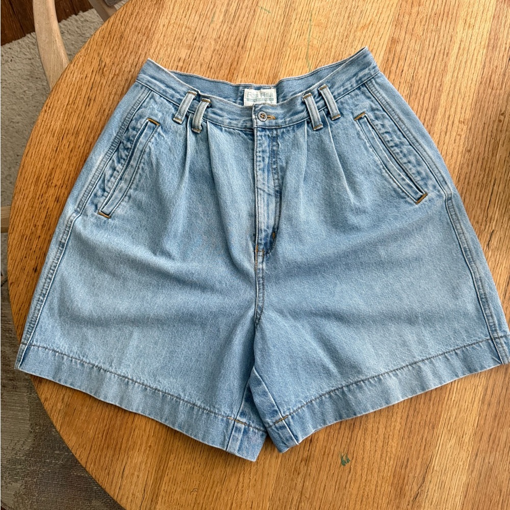 Vintage Women’s Van Heusen For Her Denim High Rise Shorts 80s